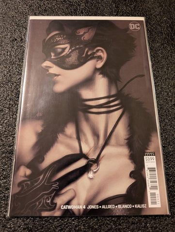 Catwoman #4 Stanley "Artgerm" Lau Cover (DC Comics December 2018) NM