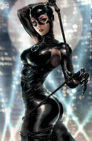 Batman/Catwoman: Gotham War: Scorched Earth #1 - DAMAGED COPY - FOIL - Kunkka